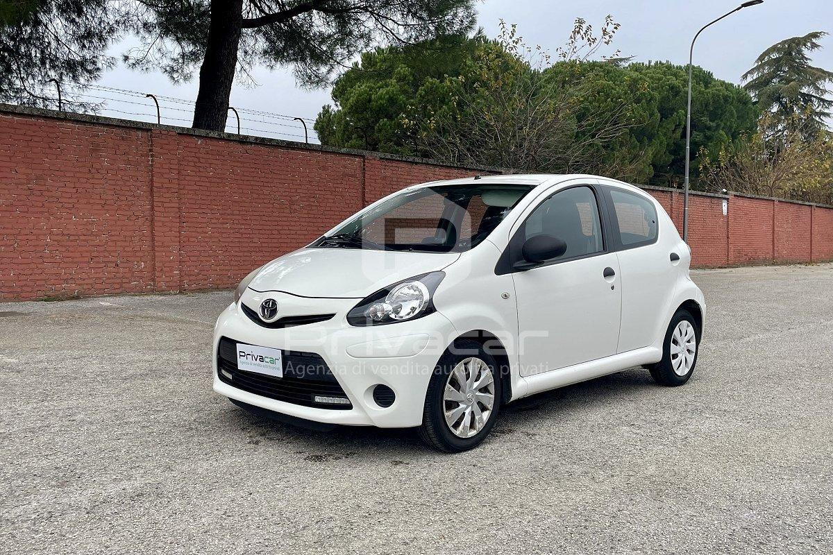 TOYOTA Aygo 1.0 12V VVT-i 5 porte Active Connect