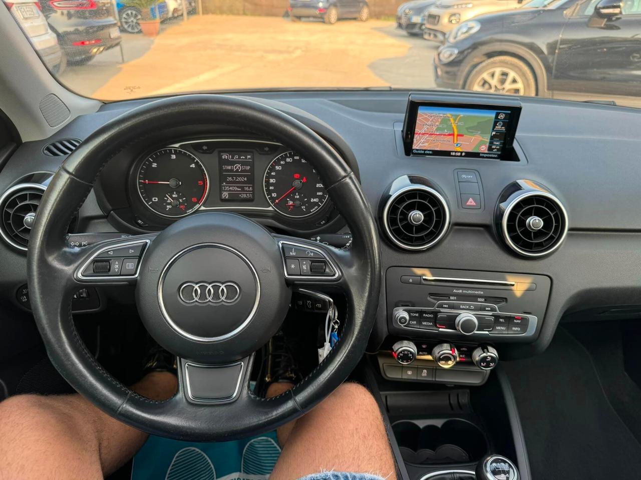 Audi A1 1.4 TDI ultra Sport TETTO