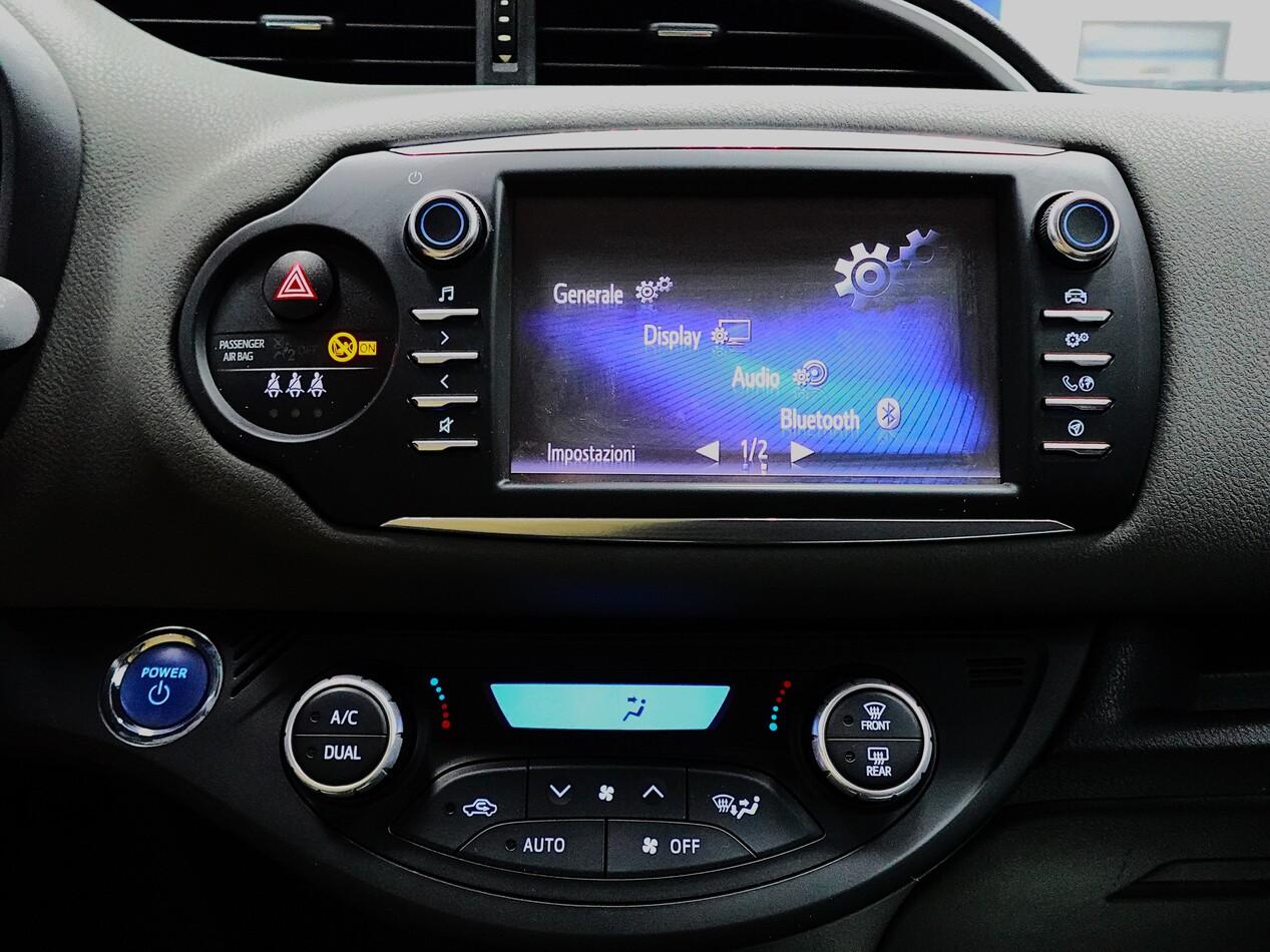 Toyota Yaris 1.5 BZ 73 CV HYBRID BUSINESS