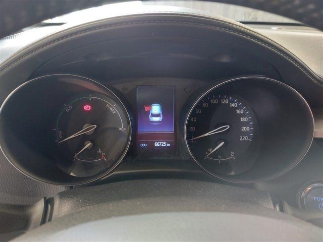 TOYOTA C-HR 1.8 Hybrid E-CVT Business