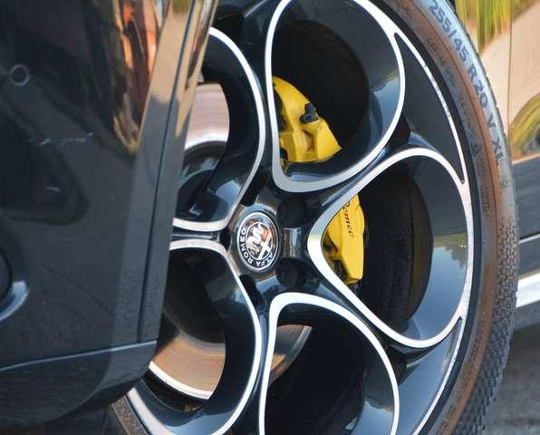 Alfa Romeo Stelvio 2.2 t Veloce Q4 210cv auto * IMPECCABILE *