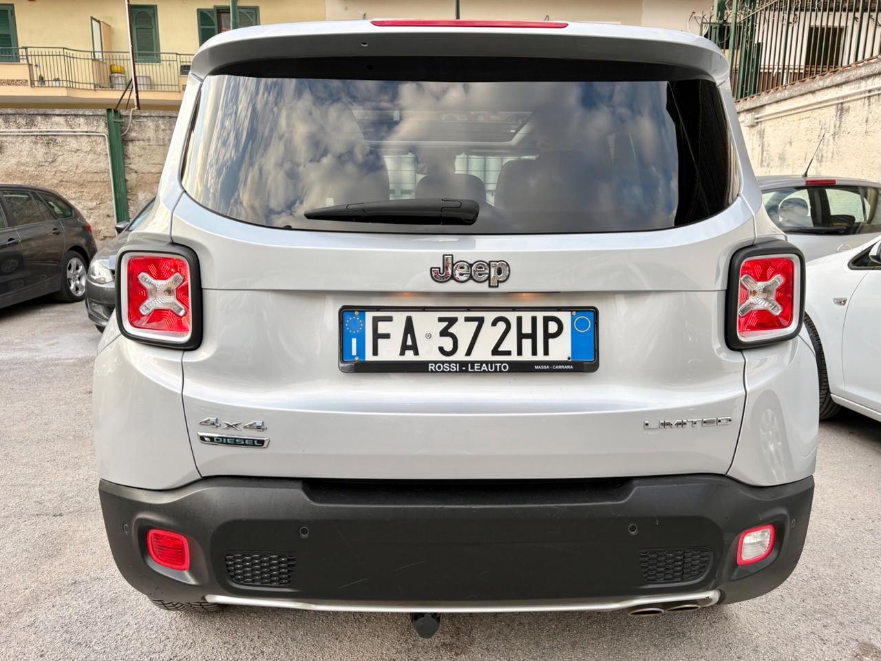 Jeep Renegade 4x4 tetto apribile gancio traino