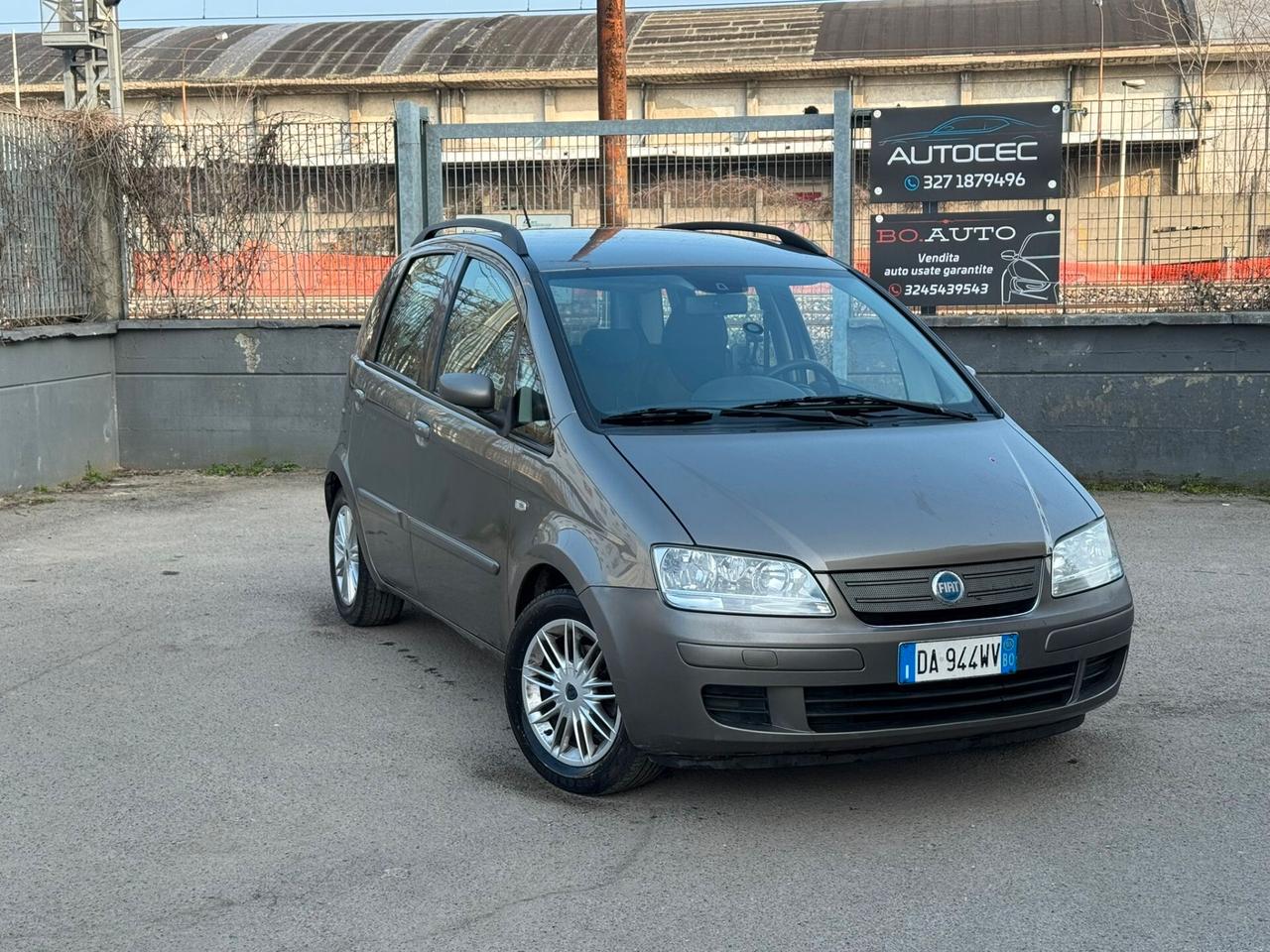 Fiat Idea 1.4 16V Black Motion