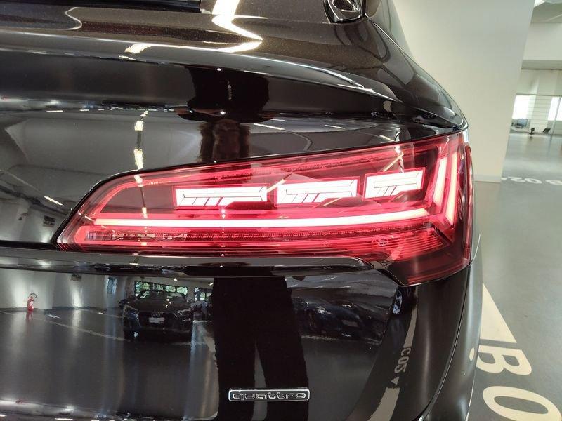 Audi Q5 SPB 50 TFSI e quattro S tronic Identity Black