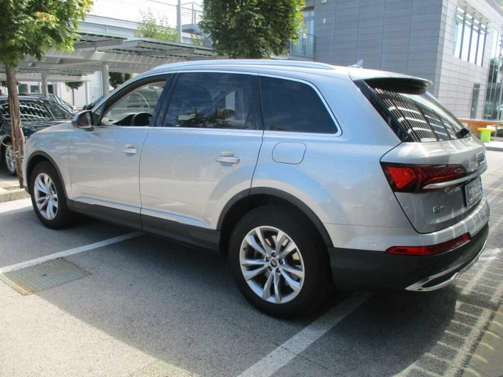 Audi Q7 55 TFSI quattro tiptronic Business