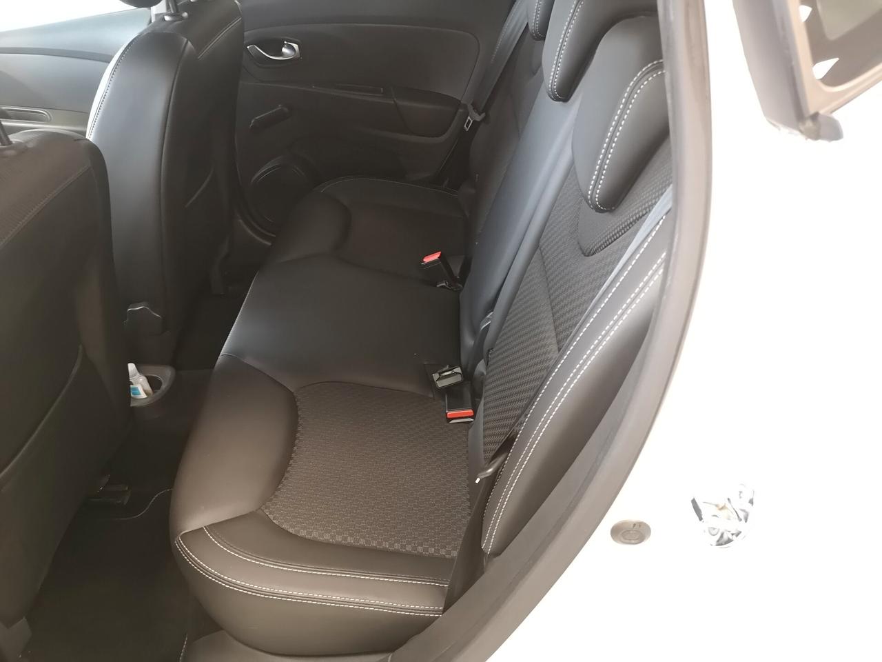 Renault Clio 1.2 75 CV 5 porte Duel