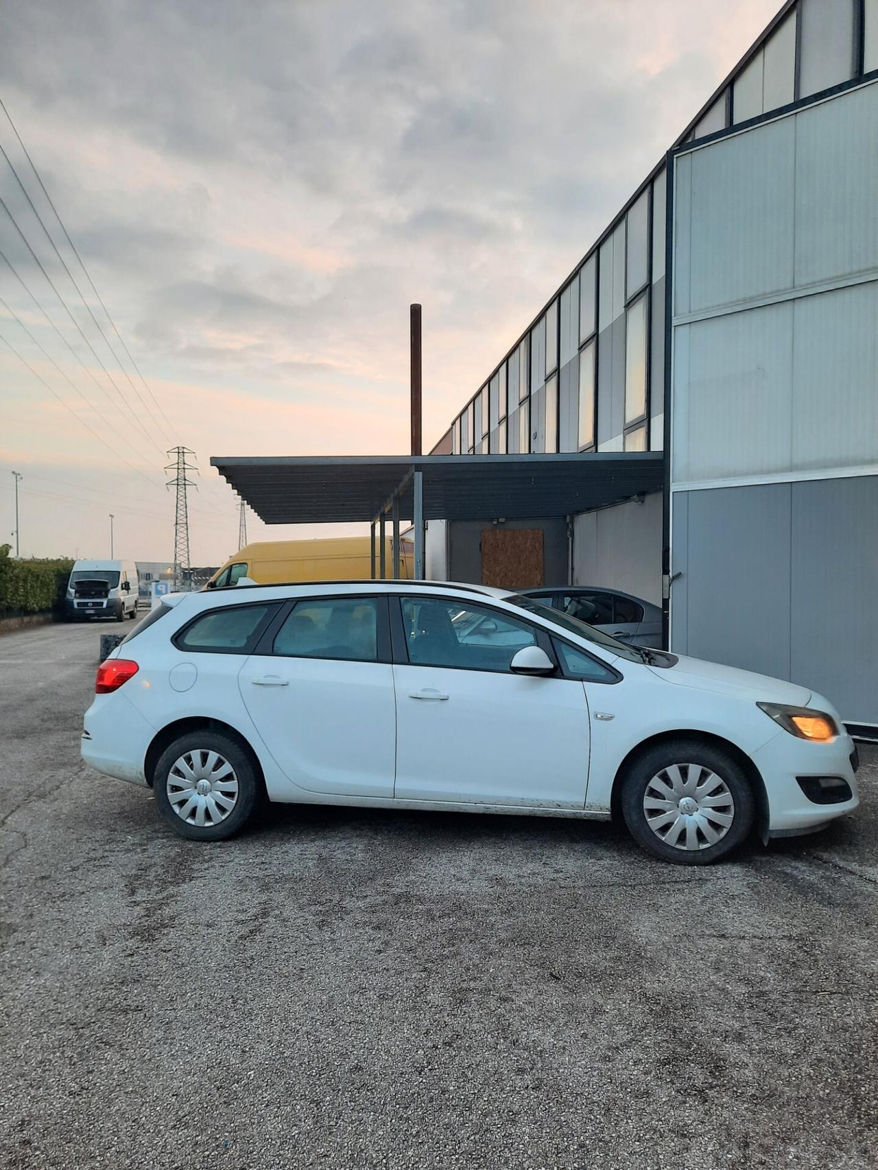 Opel Astra 1.7 CDTI 110CV 5 porte Elective