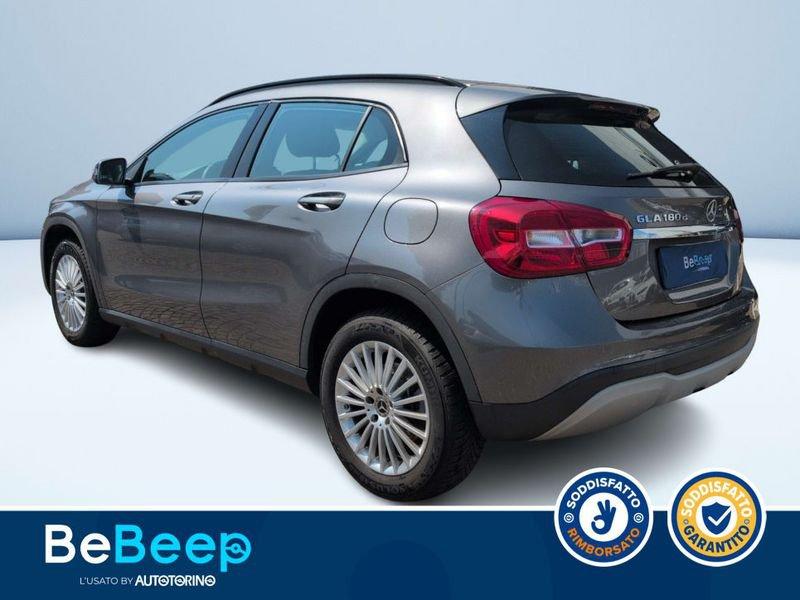 Mercedes-Benz GLA 180 D BUSINESS AUTO