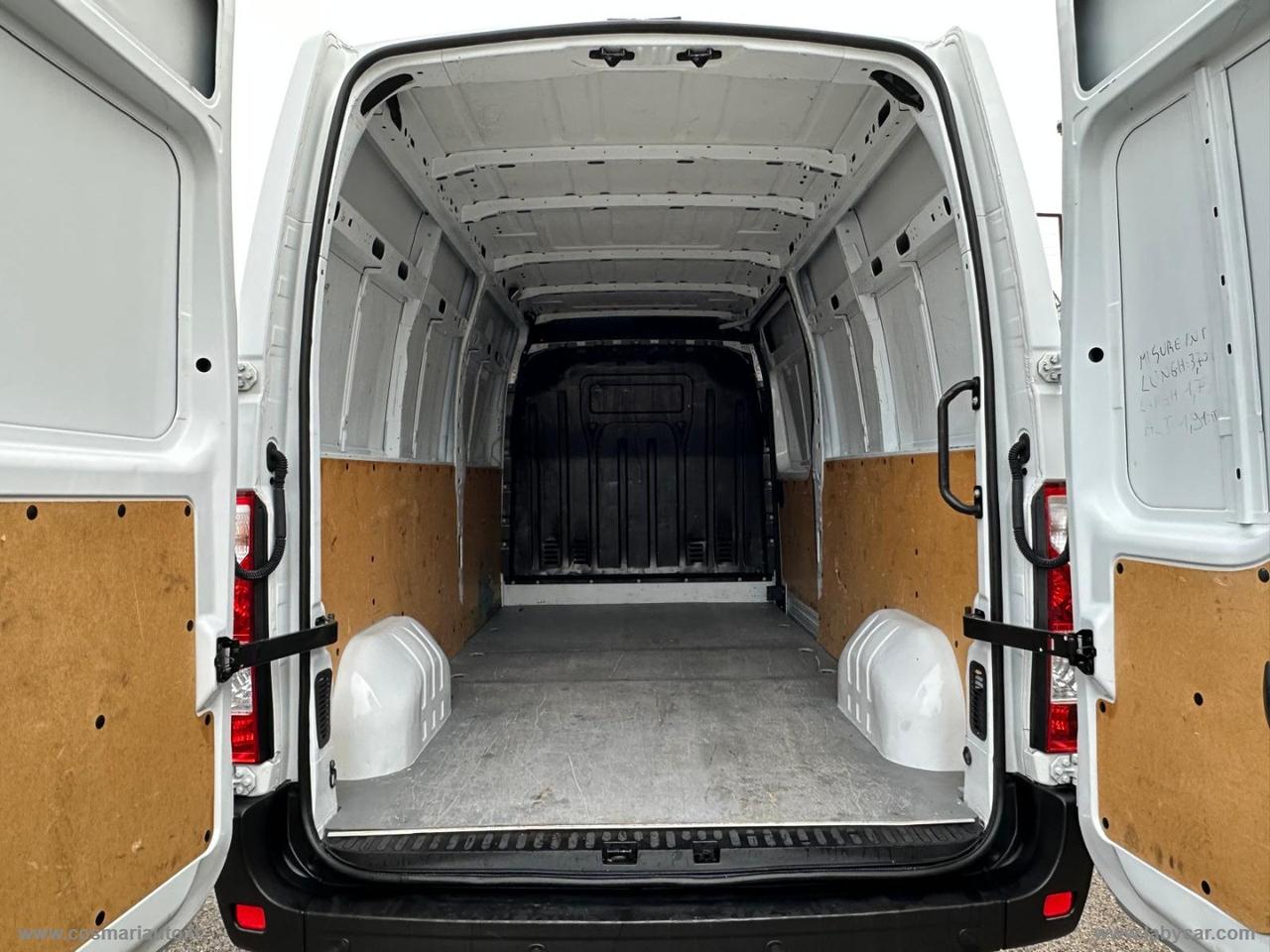 Master 3T5 2.3dCi 135 PL-TA Furg.Red Ed.