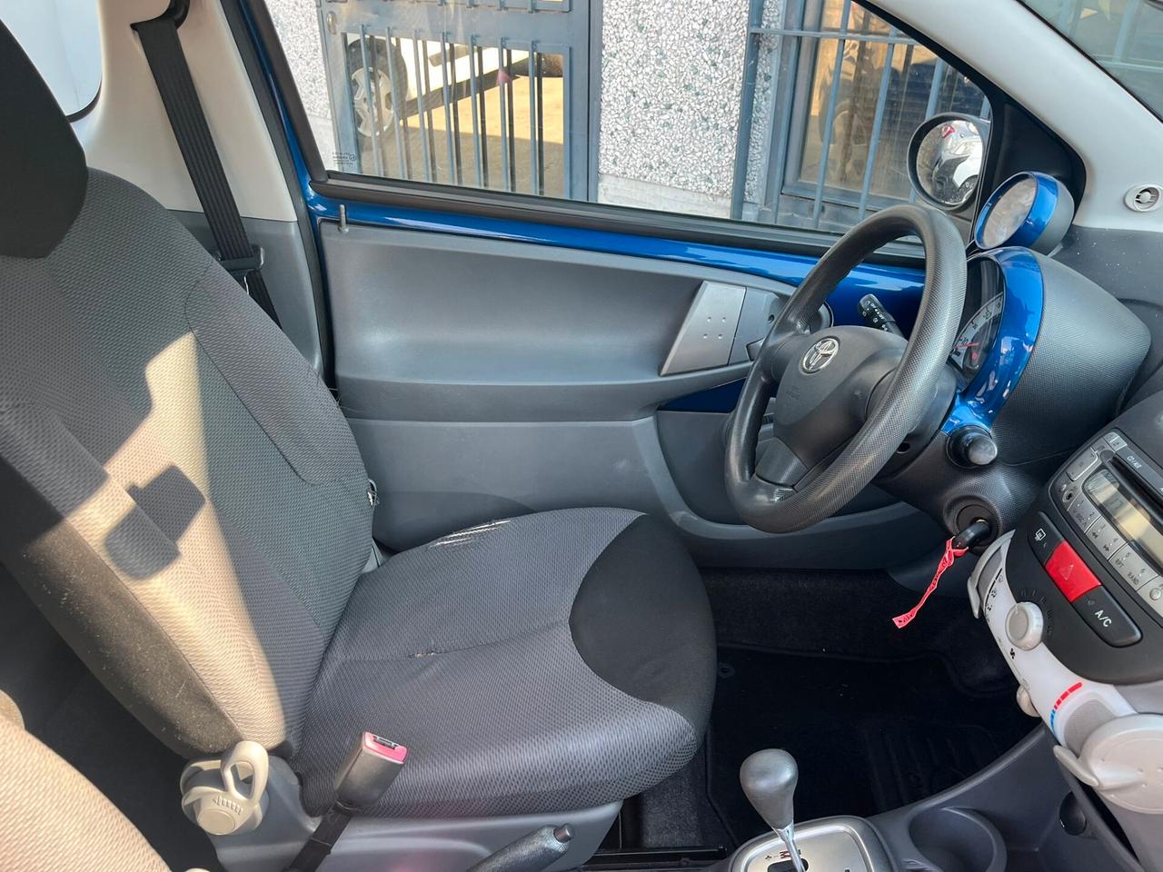 Toyota Aygo 1.0BENZ CAMBIO AUTOMATICOOO