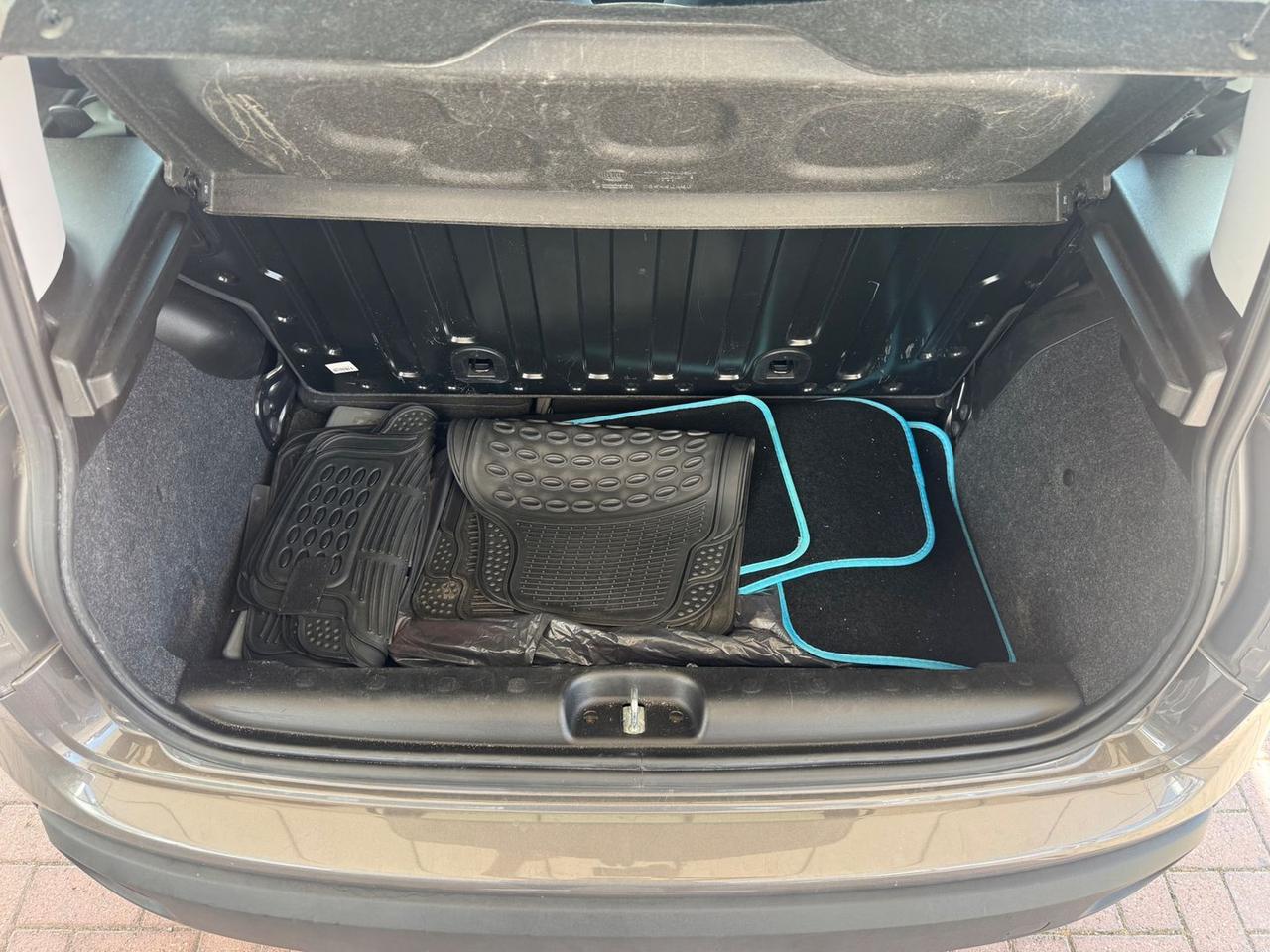 Fiat Panda Connected By Wind 1.2 #12009