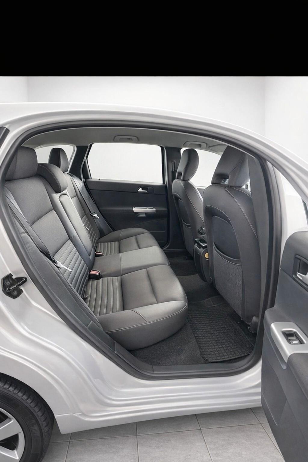 VOLVO V50 D2 R-DESIGN 1.6 DIESEL 114CV NEOPATENTATI EURO5