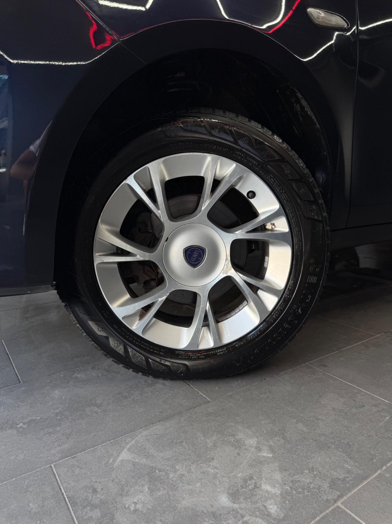 Lancia Ypsilon 0.9 Benz. /Metano Ecochic Platinum 2016