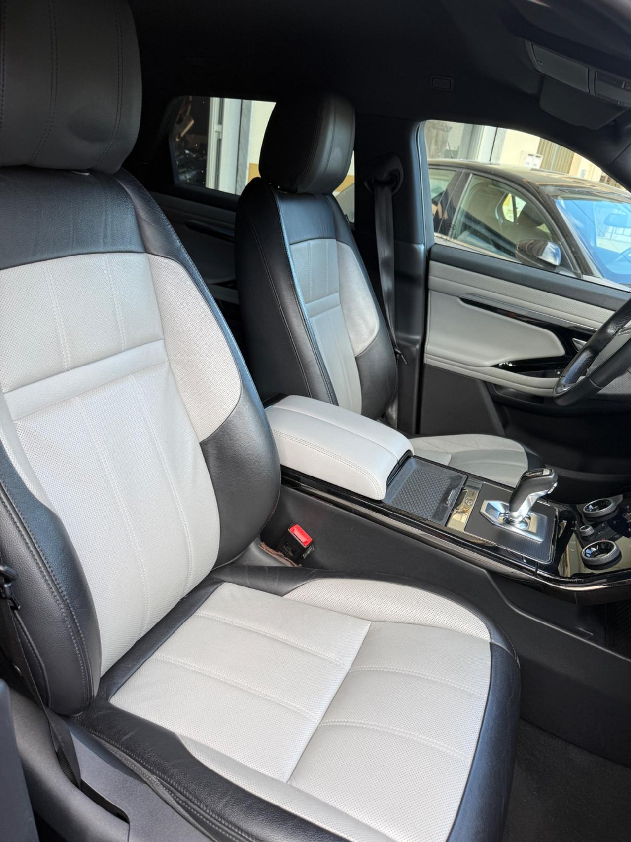 Land Rover Range Evoque 2.0D I4-L.Flw 150 CV AWD Auto R-Dynamic S