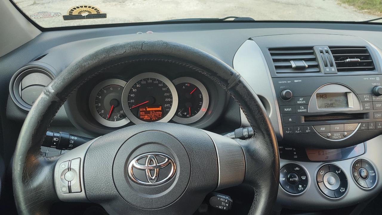 TOYOTA RAV4 2.2 D-4D 177CV LUXURY