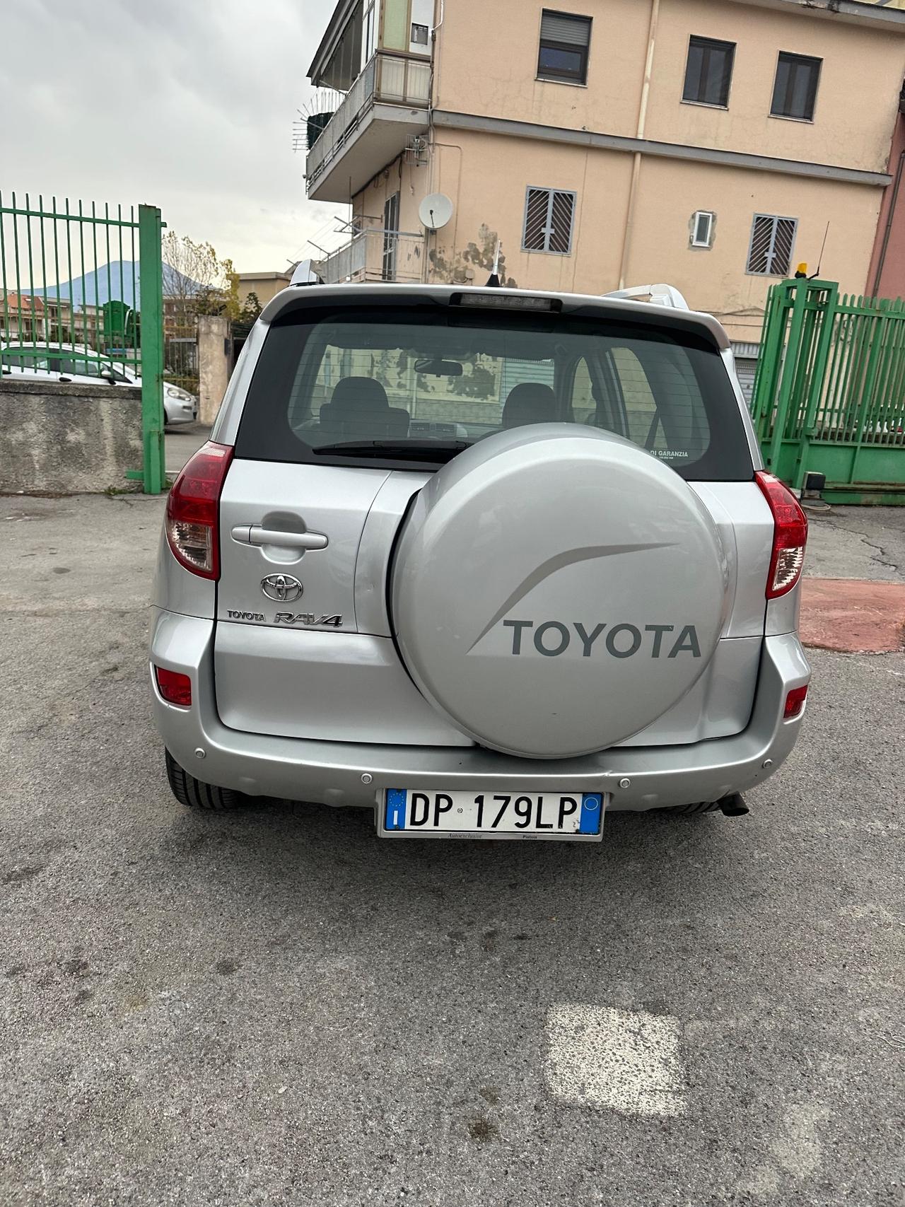 Toyota RAV 4 RAV4 2.2 D-4D 136 CV Luxury