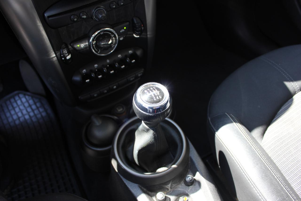 Mini Cooper D Countryman 1.6 ALL4 NAVY SENSORI