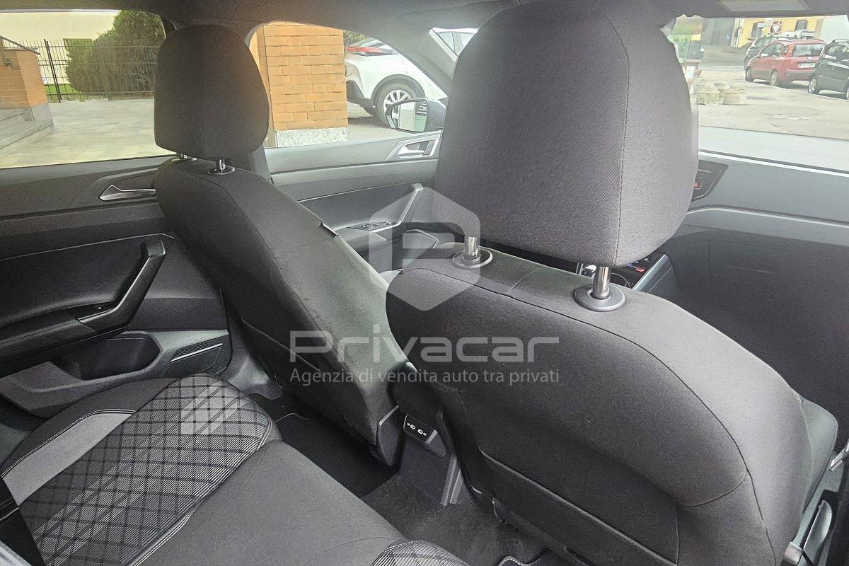 VOLKSWAGEN Polo 1.0 TSI 110 CV DSG R-Line