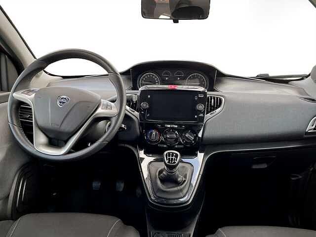 Lancia Ypsilon Ypsilon 1.0 firefly hybrid Gold s&s 70cv