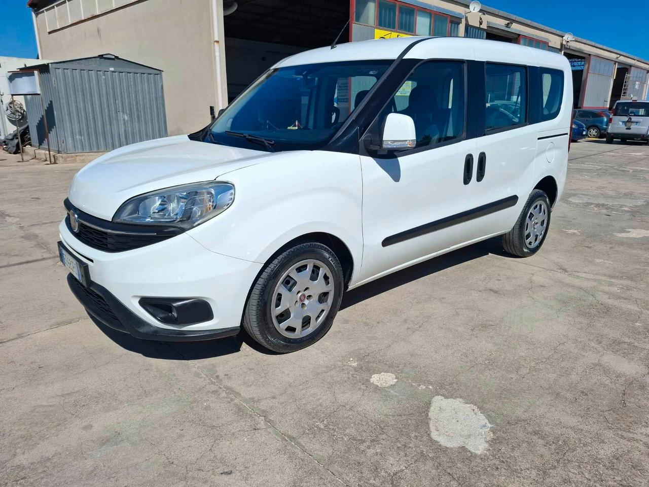 Fiat Doblò 1.6 MJT 120CV 5 POSTI LOUNGE - 2015