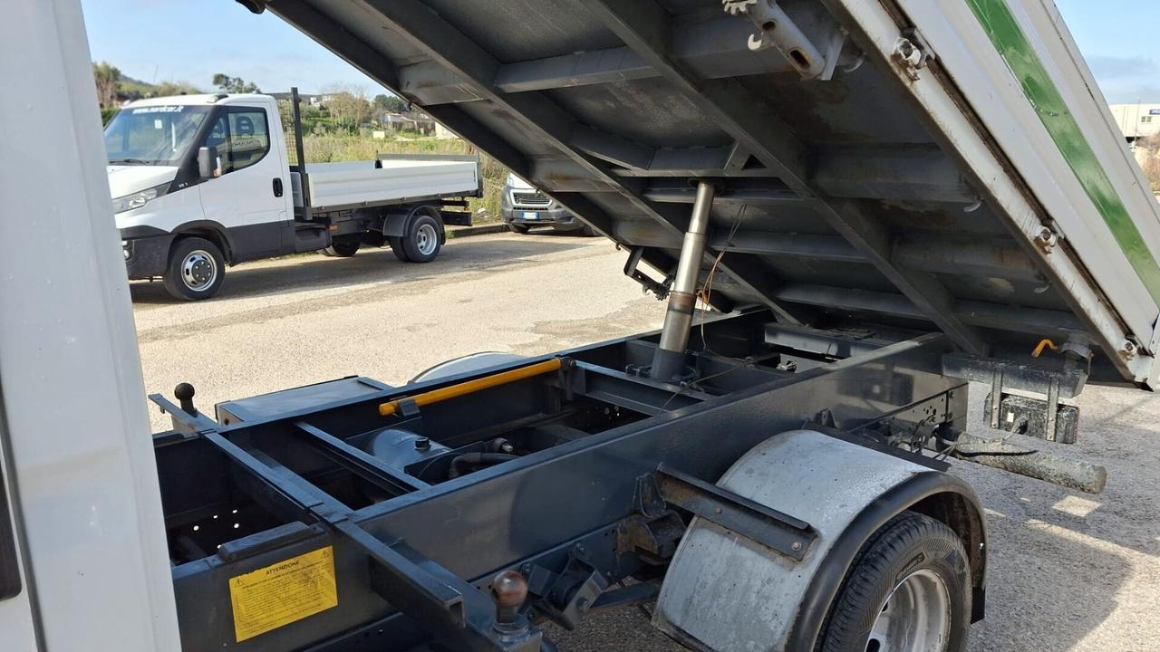 IVECO Eurocargo C12 Ribaltabile Trilaterale – Presa di Forza – 2012