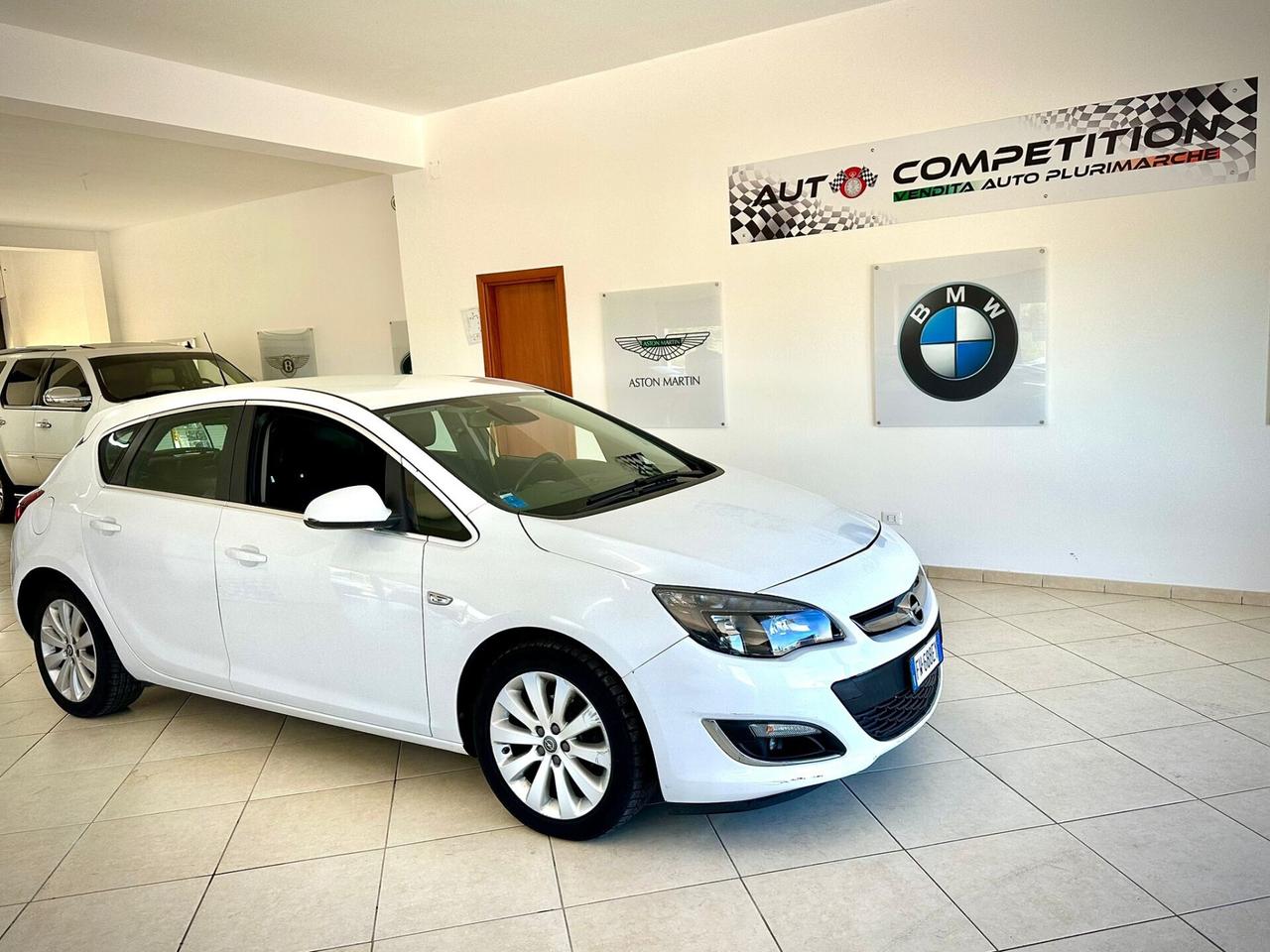 Opel Astra 1.4 Turbo 140CV METANO