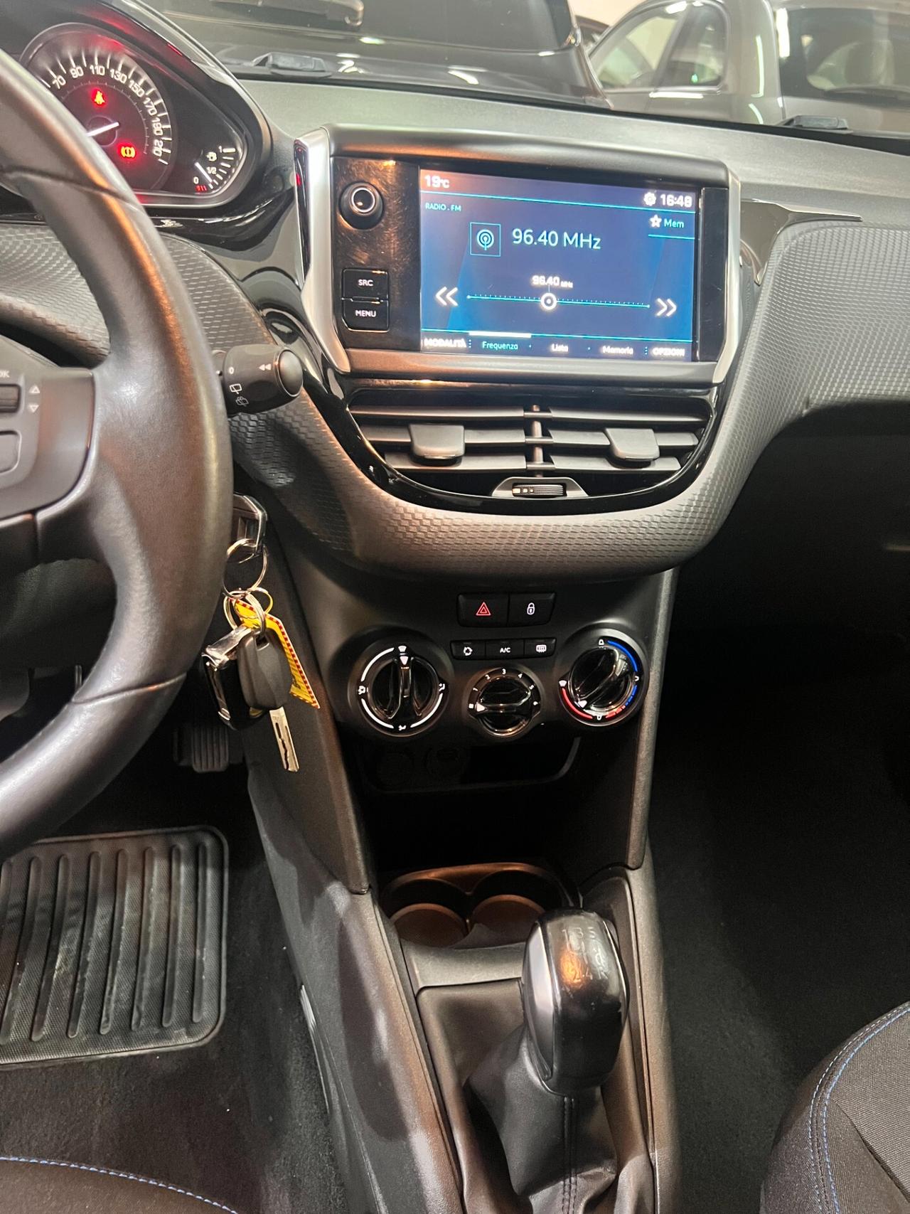 Peugeot 208 PureTech 82 5p. GPL Active