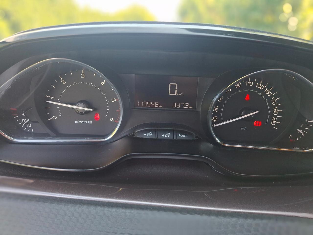 Peugeot 2008 1.4 HDi 68CV Active