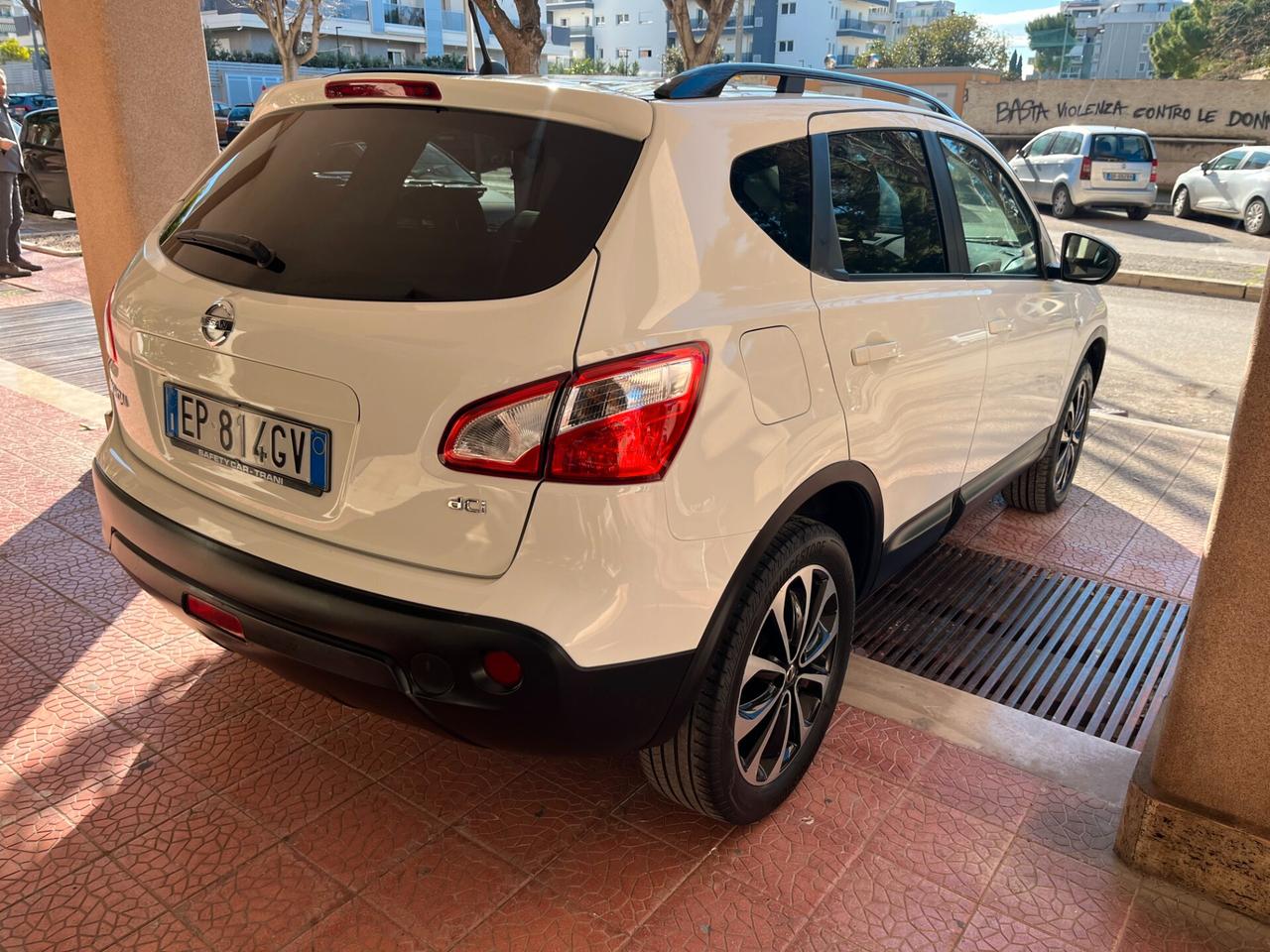 Nissan Qashqai 1.5dCi Tekna garantita-2013