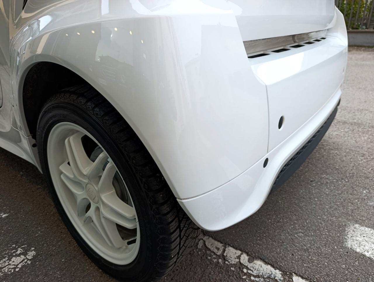 Smart ForTwo 1.0 71cv MHD coupé Brabus Style