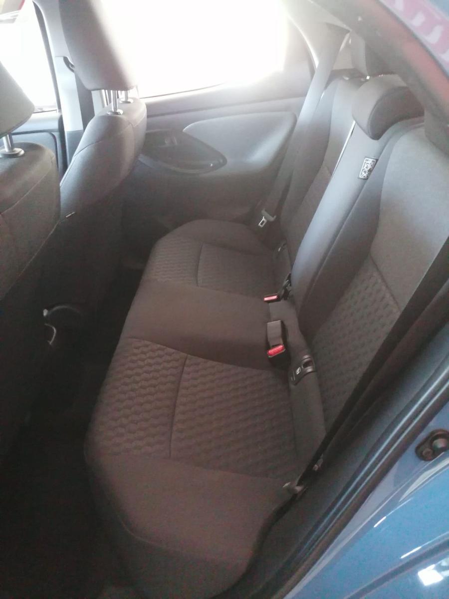 TOYOTA - Yaris - 1.0 5p. Trend "Platinum Edition"