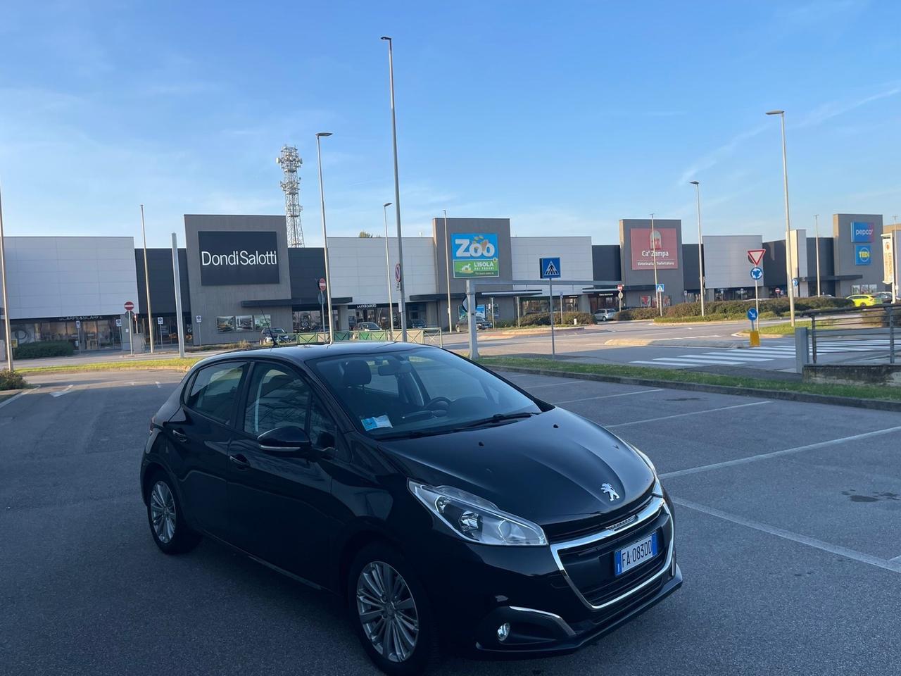 Peugeot 208 PureTech 82 5 porte Allure
