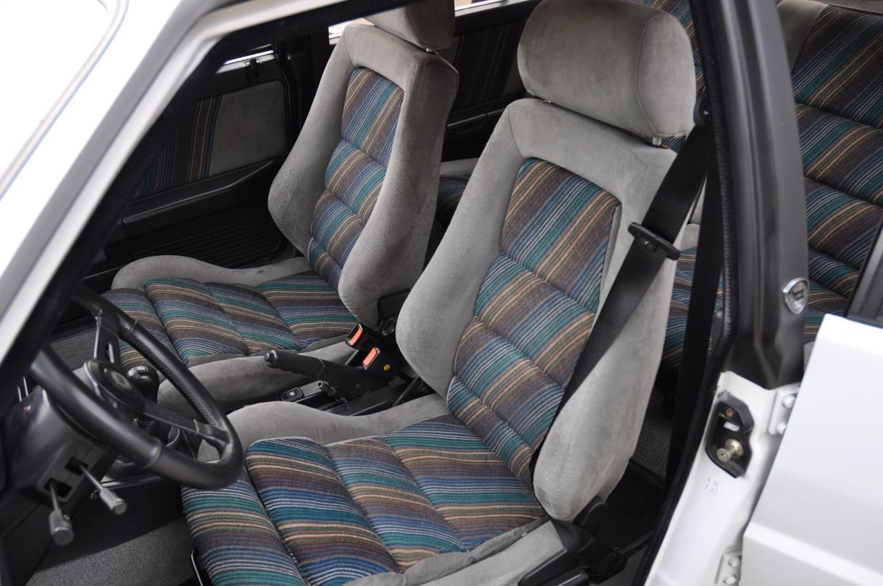 Lancia Delta 2.0i.e. turbo HF integrale 8V (ASI TARGA ORO)