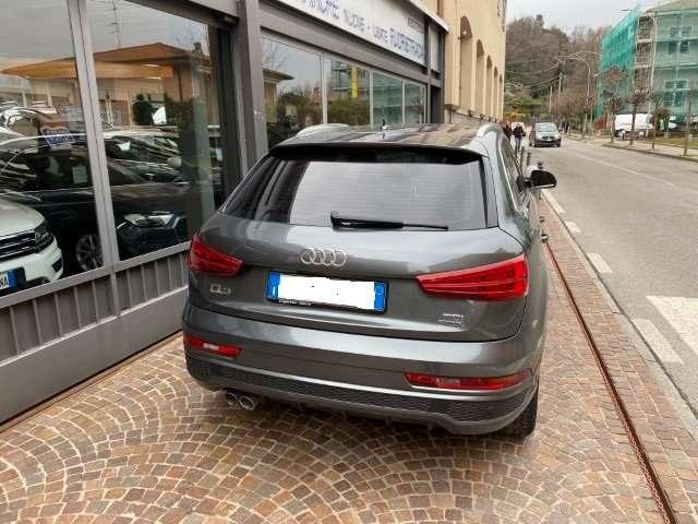 Audi Q3 2.0 TDI S-Line Quattro 150cv S-Tronic