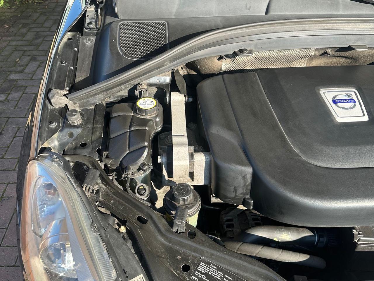 Volvo XC 60 2.4 D3 #7945