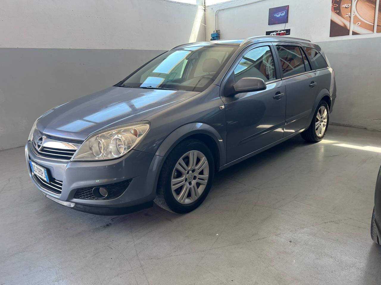 Opel Astra 1.7 CDTI 101 CV Station Wagon Cosmo
