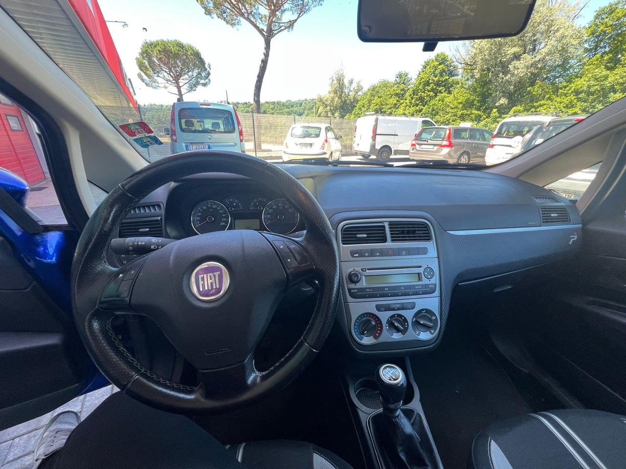 Fiat Grande Punto 1.2 BENZINA - NEOPATENTATI