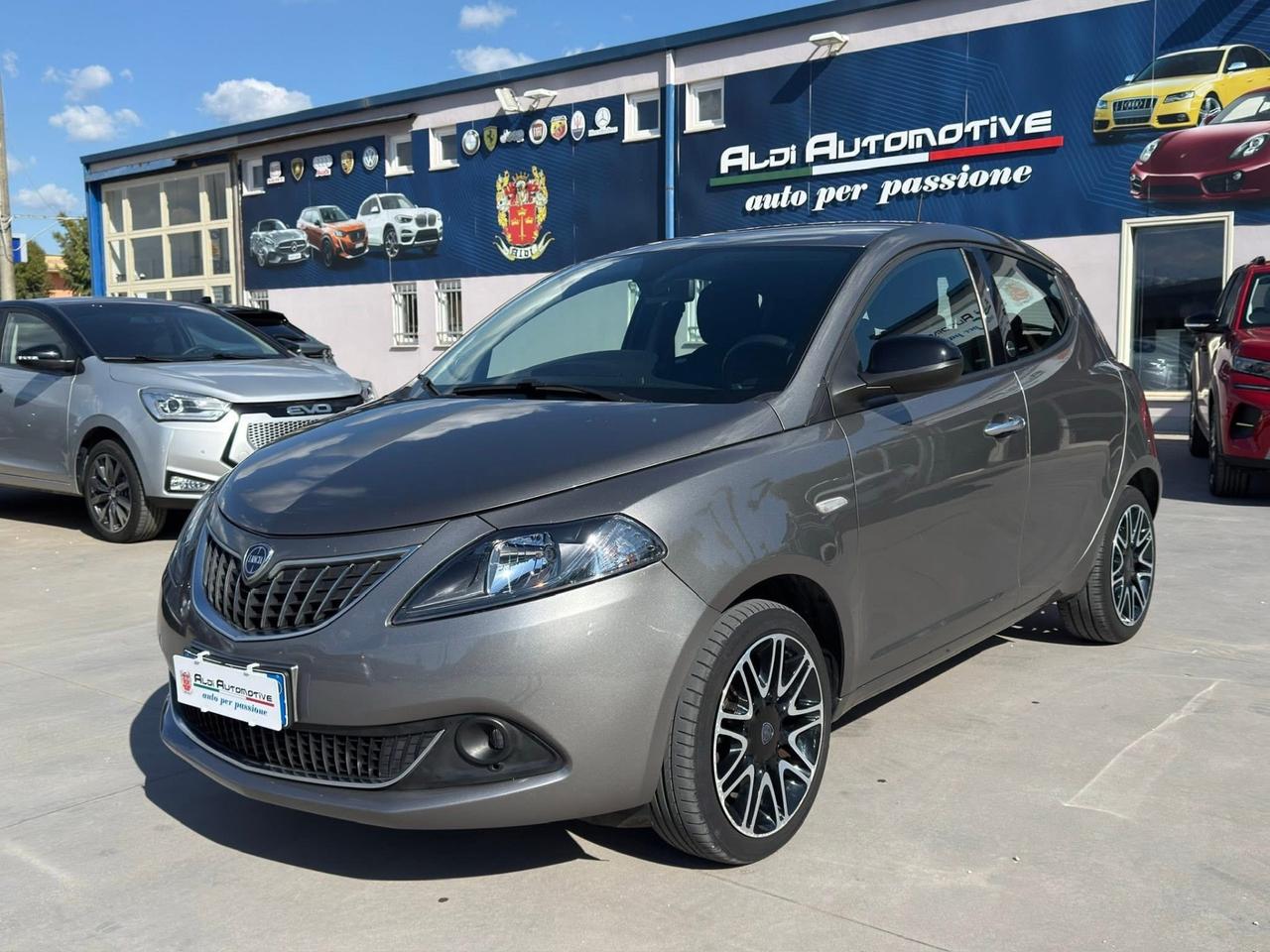 Lancia Ypsilon 1.2 69 CV 5 porte GPL Ecochic Gold