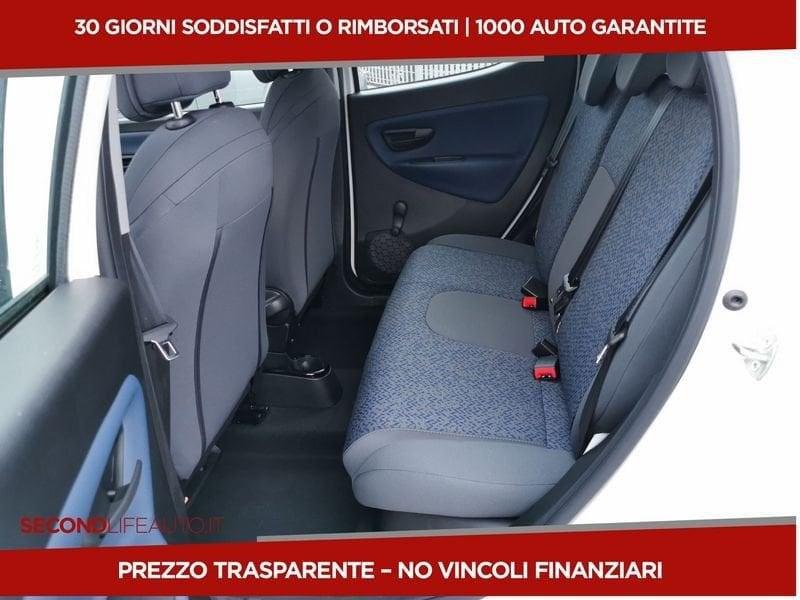 Lancia Ypsilon 1.0 firefly hybrid Oro s&s 70cv