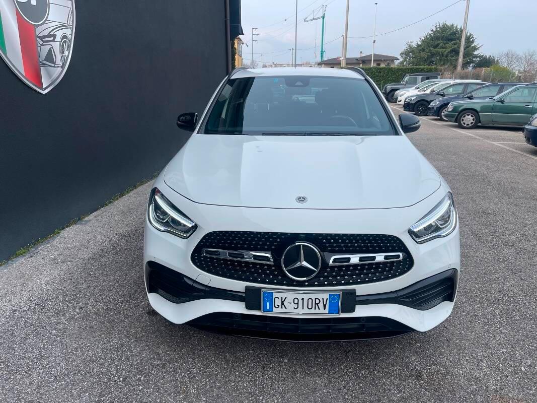 Mercedes Classe GLA 200 d Premium Pack Night Telecamera AMG
