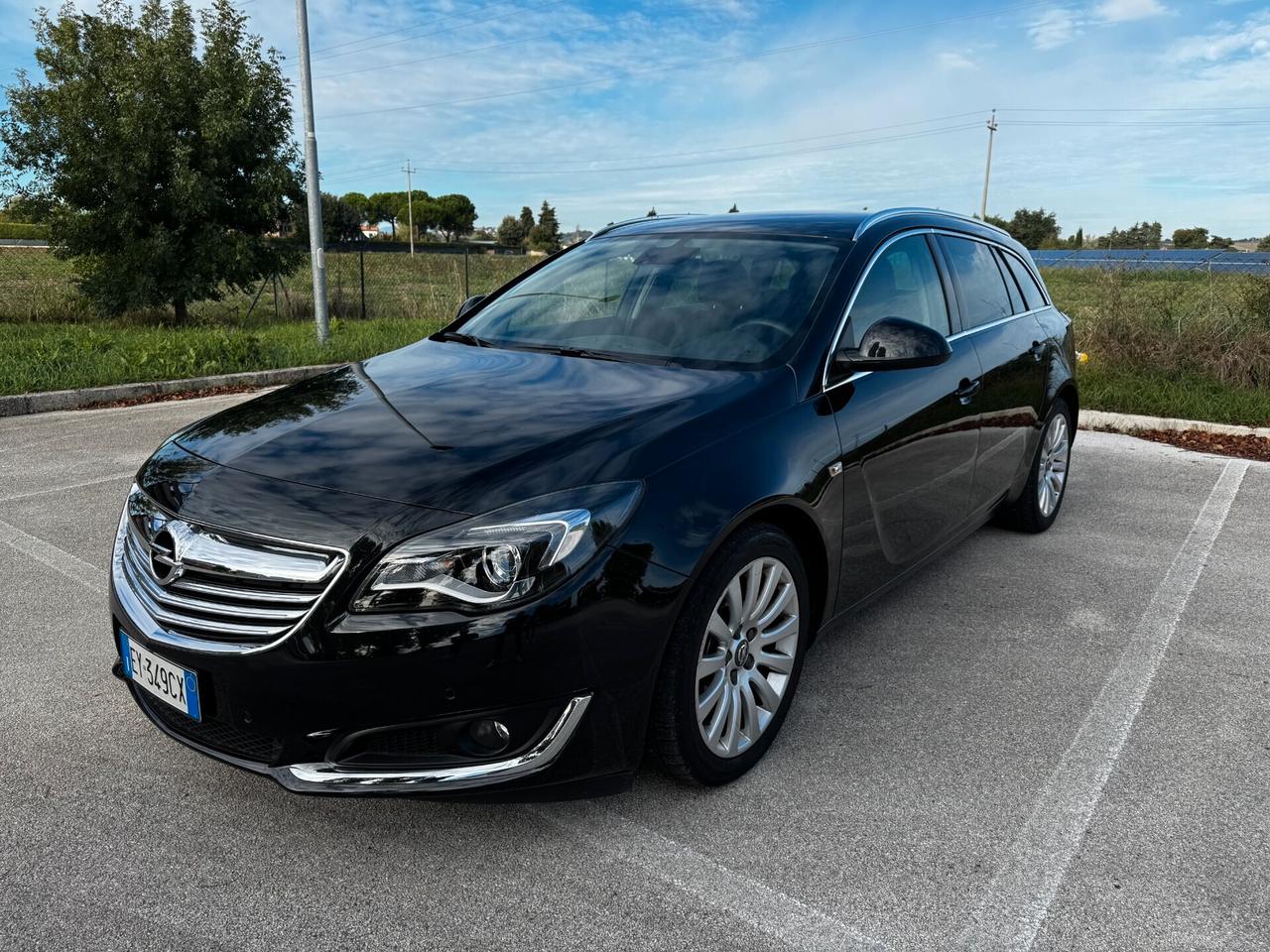 Opel Insignia 2.0 CDTI 163CV Start&Stop Sports Tourer Cosmo Business