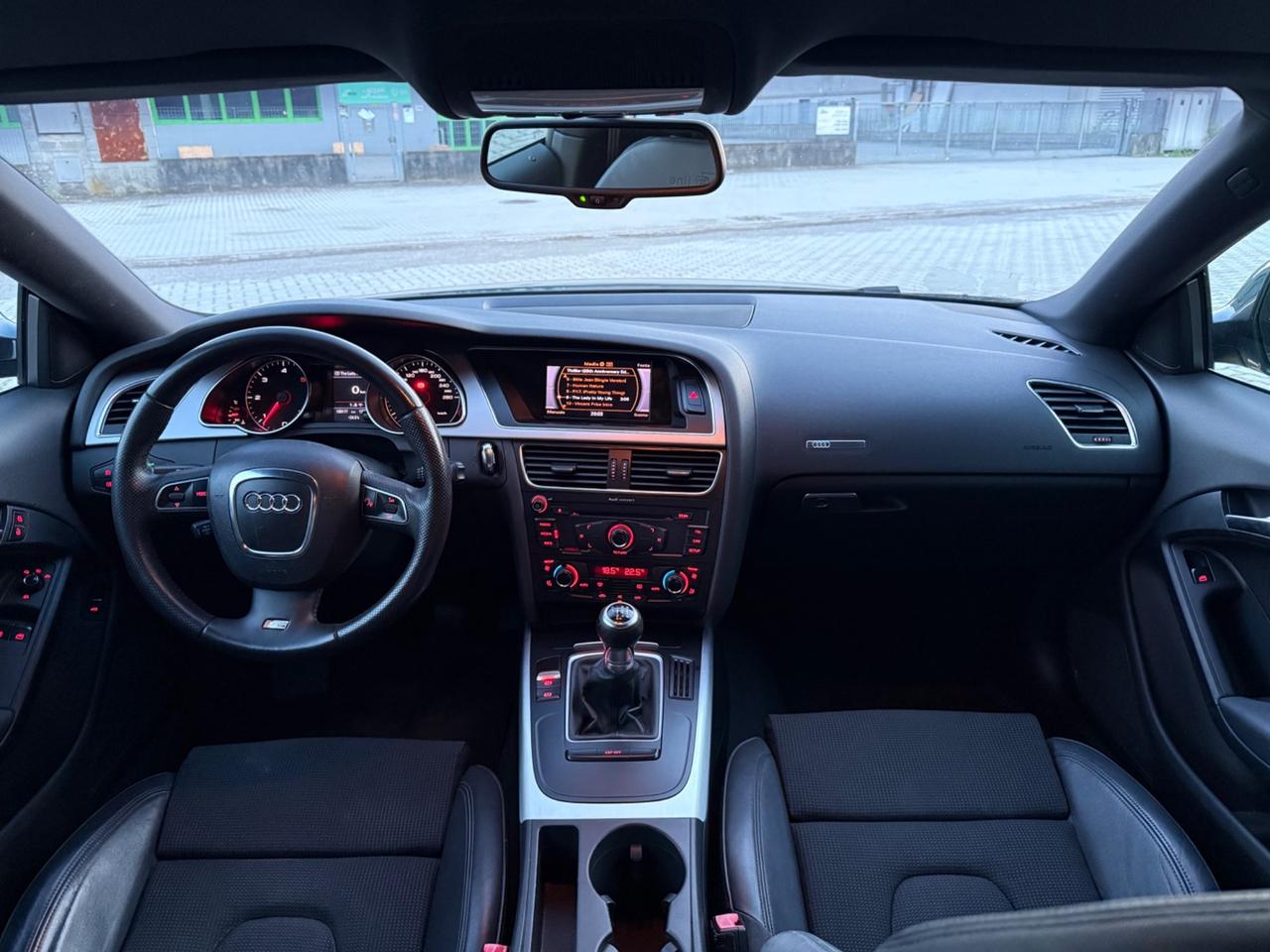 Audi A5 2.0 TDI S-LINE