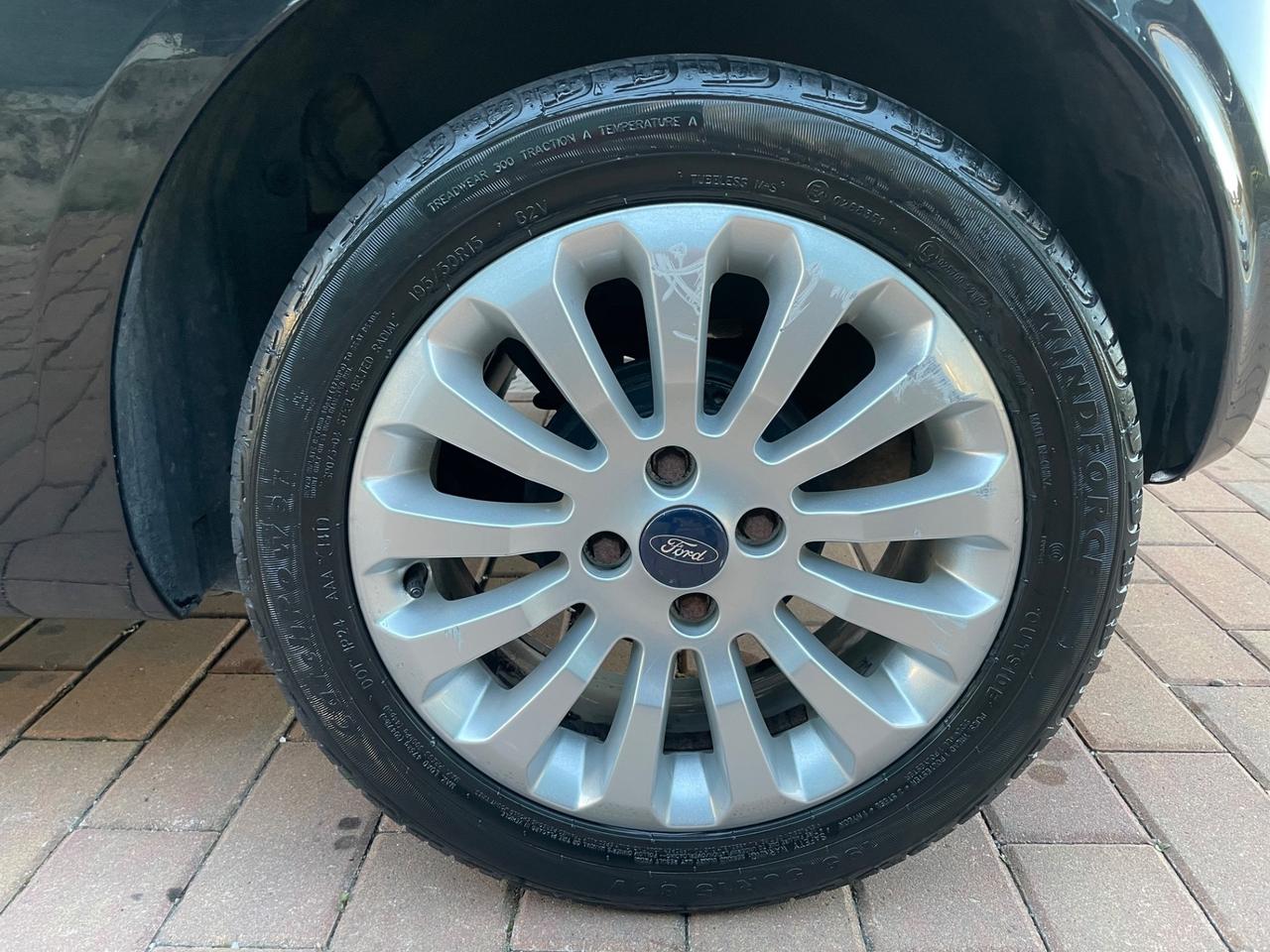 Ford Ka Ka+ 1.3 TDCi 75CV Titanium cDPF Bs.