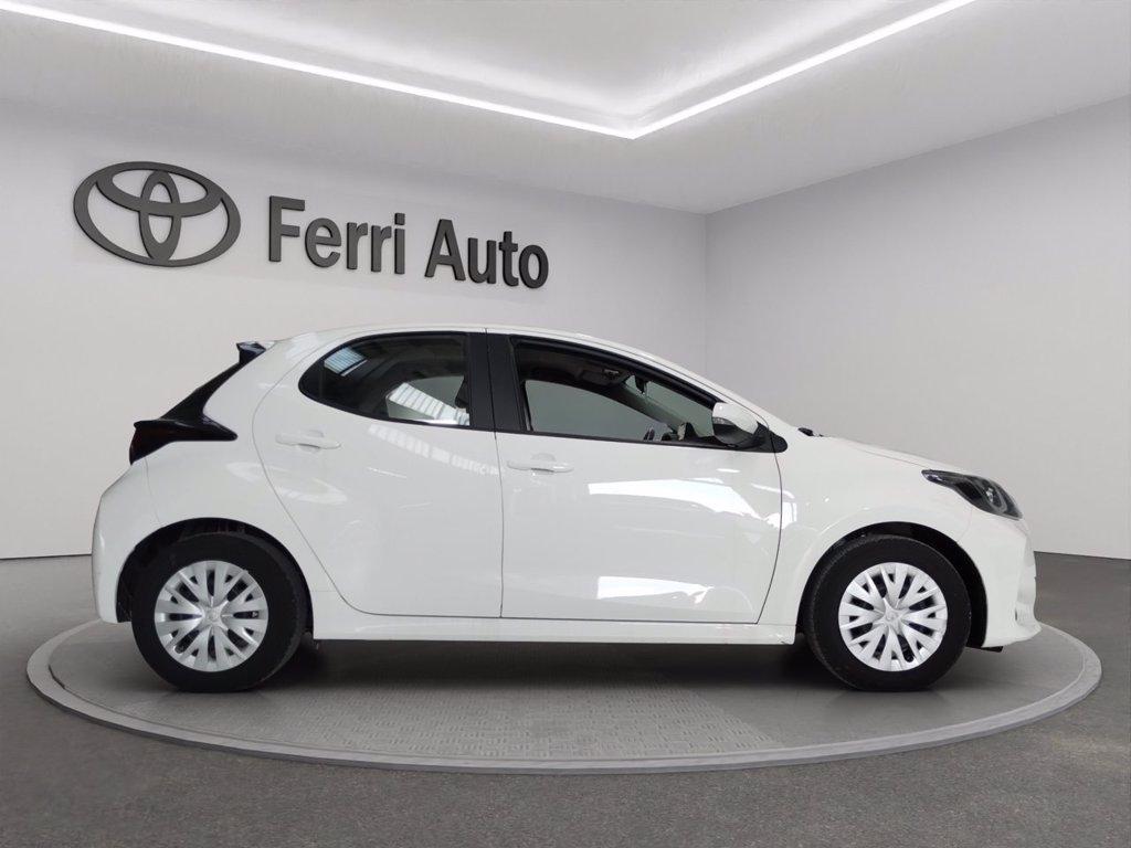 TOYOTA Yaris 1.0 active del 2023