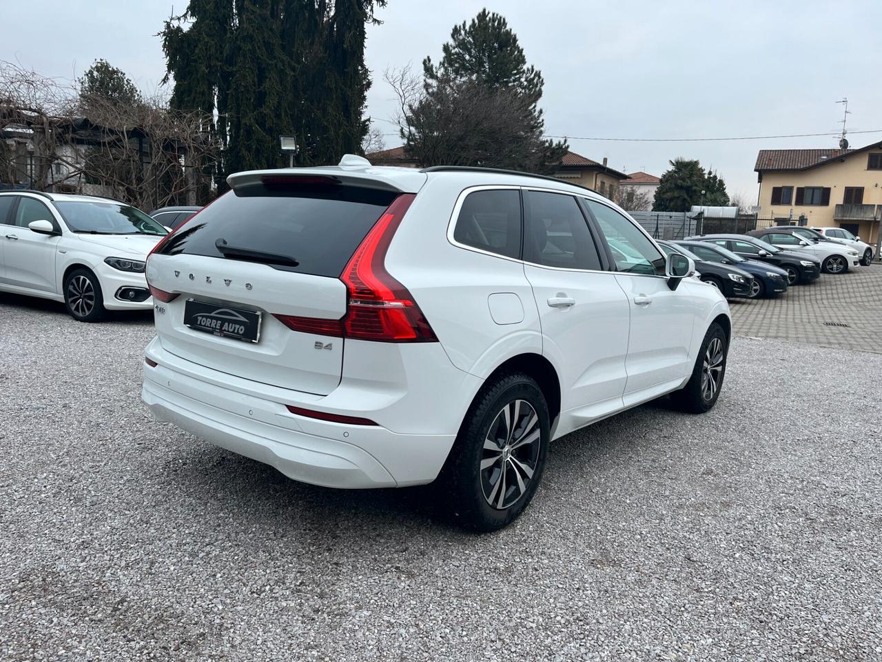 Volvo XC 60 XC60 B4 (d) AWD Geartronic Momentum