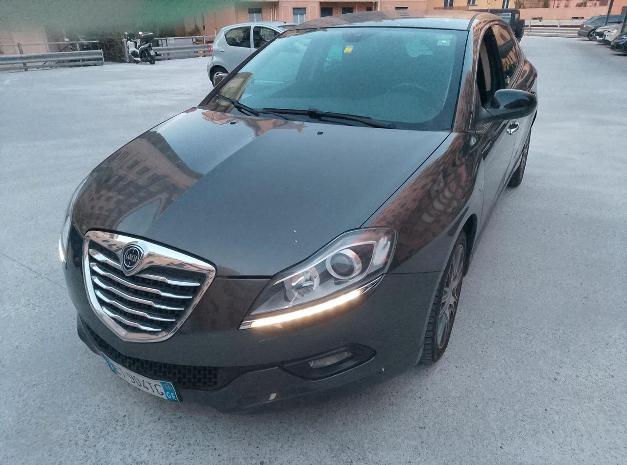 Lancia Delta 1.6 MJT DPF 105 CV Gold