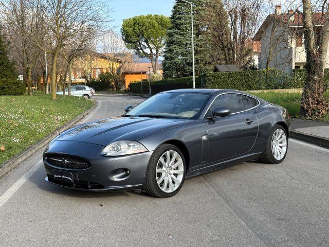 JAGUAR XK 4.2 V8 Coupé