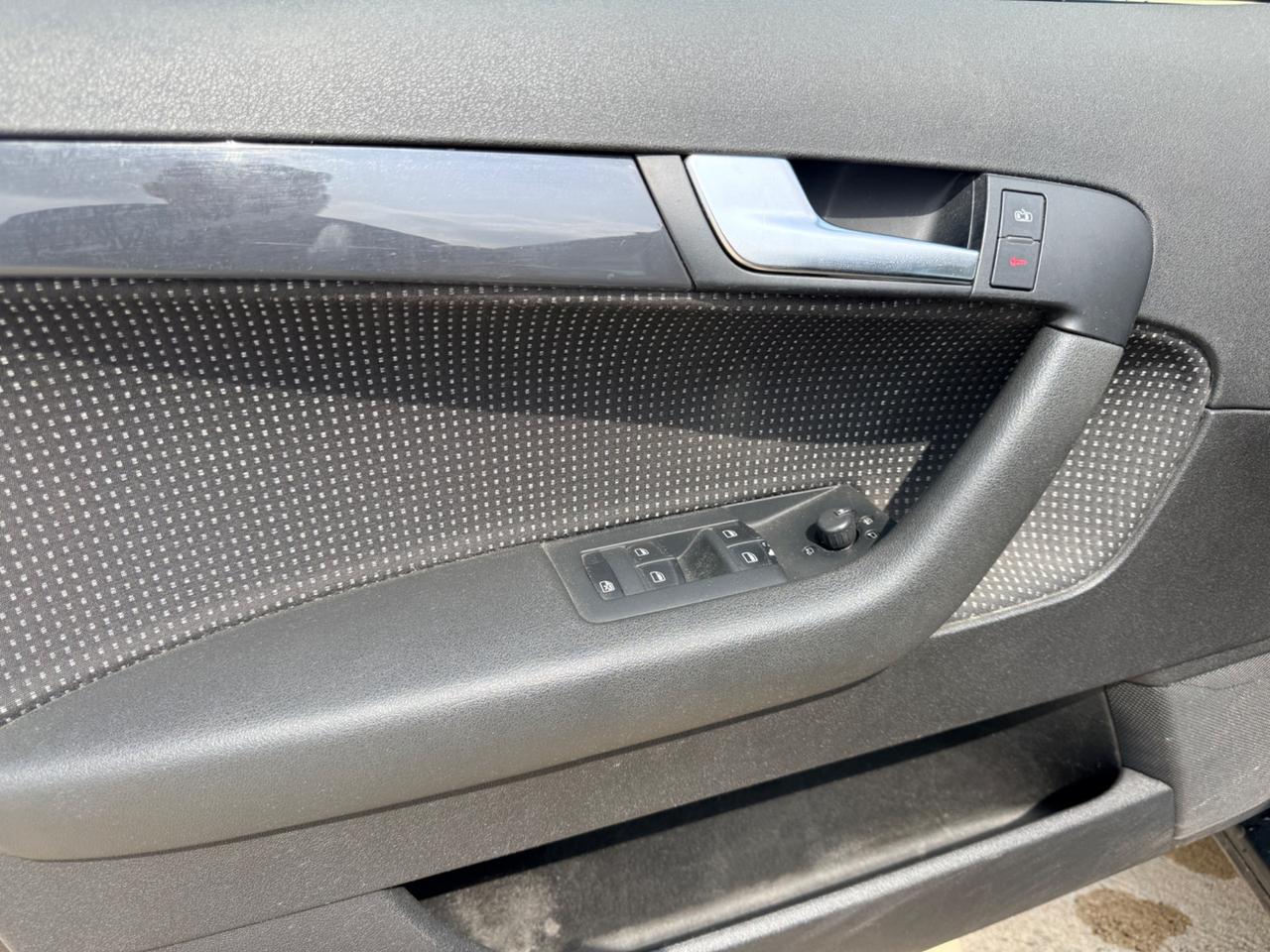 Audi A3 1.6 16V FSI Ambition GPL