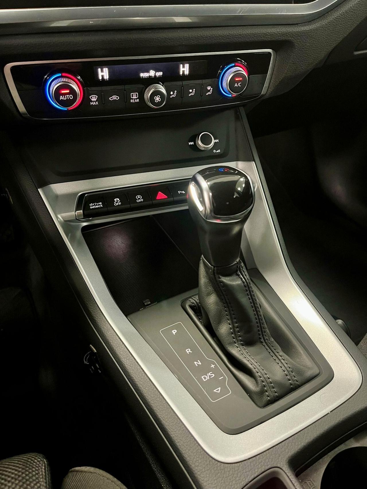Audi Q3 35 TDI S tronic Business Advanced