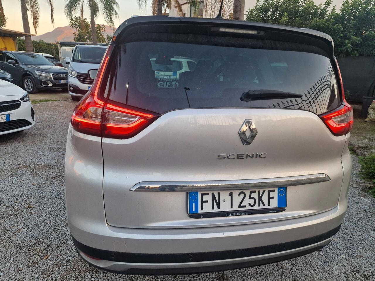 Renault Grand Scenic dCi 8V 110 CV EDC Energy Intens
